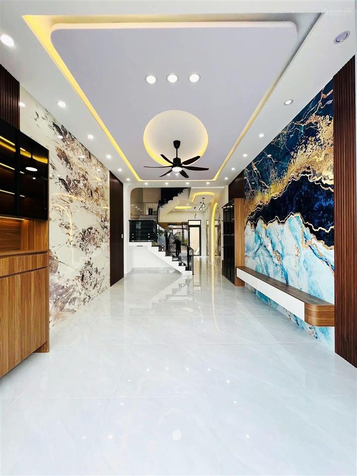 Bán nhà mặt tiền 4 tầng hà thanh đống đa phường quy nhơn , 84m2 , giá 5 tỷ 5zz, gần đồng gia viên