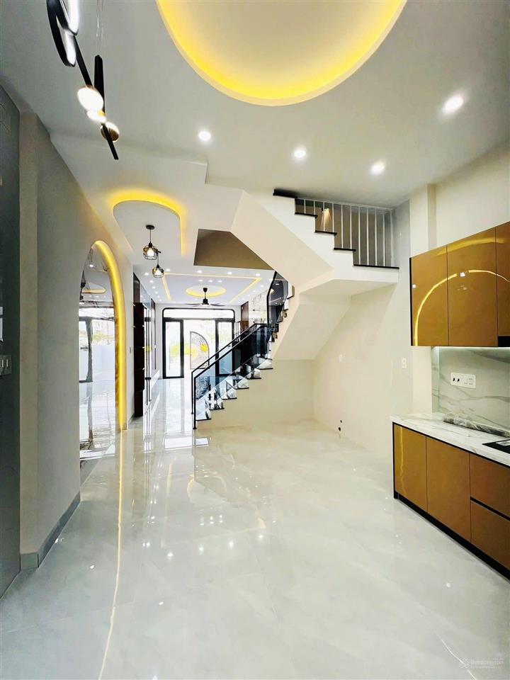 Bán nhà mặt tiền 4 tầng hà thanh đống đa phường quy nhơn , 84m2 , giá 5 tỷ 5zz, gần đồng gia viên