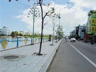 Bán nhà 3,5 mê mặt tiền view sông kinh doanh sầm uất hoa lư phường quy nhơn , 89m
+gần chợ hoa lư