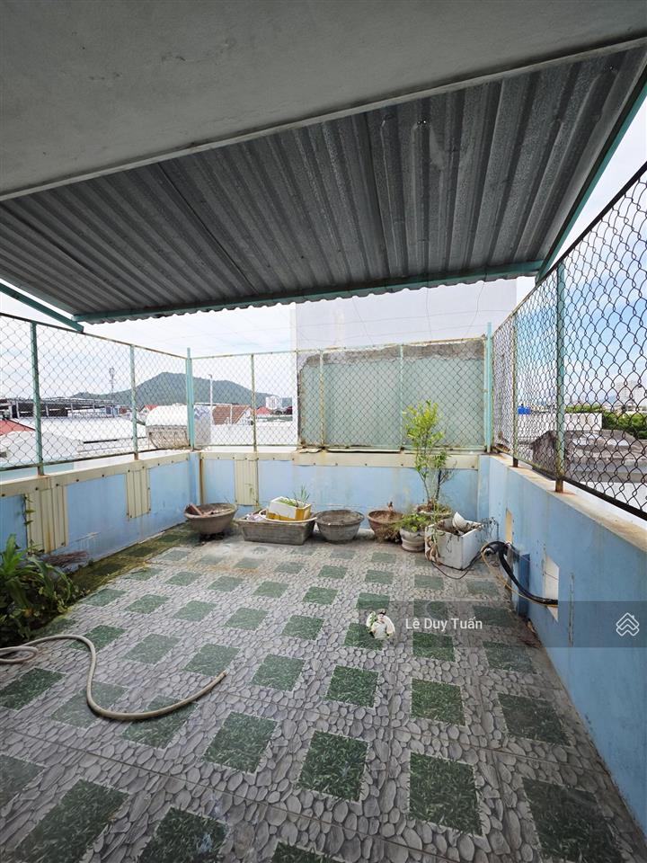 Bán nhà 3,5 mê xây ở kiên cố gần flc tower biển quy nhơn, giá chỉ 3 tê xxz, phường nguyễn văn cừ