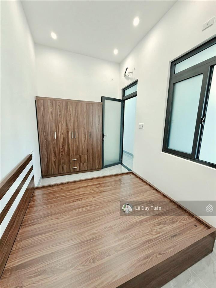 Nhà bán bán nhà 2 tầng mặt tiền trần hưng đạo gần biển hải cảng quy nhơn, dt 62m2, nội thất