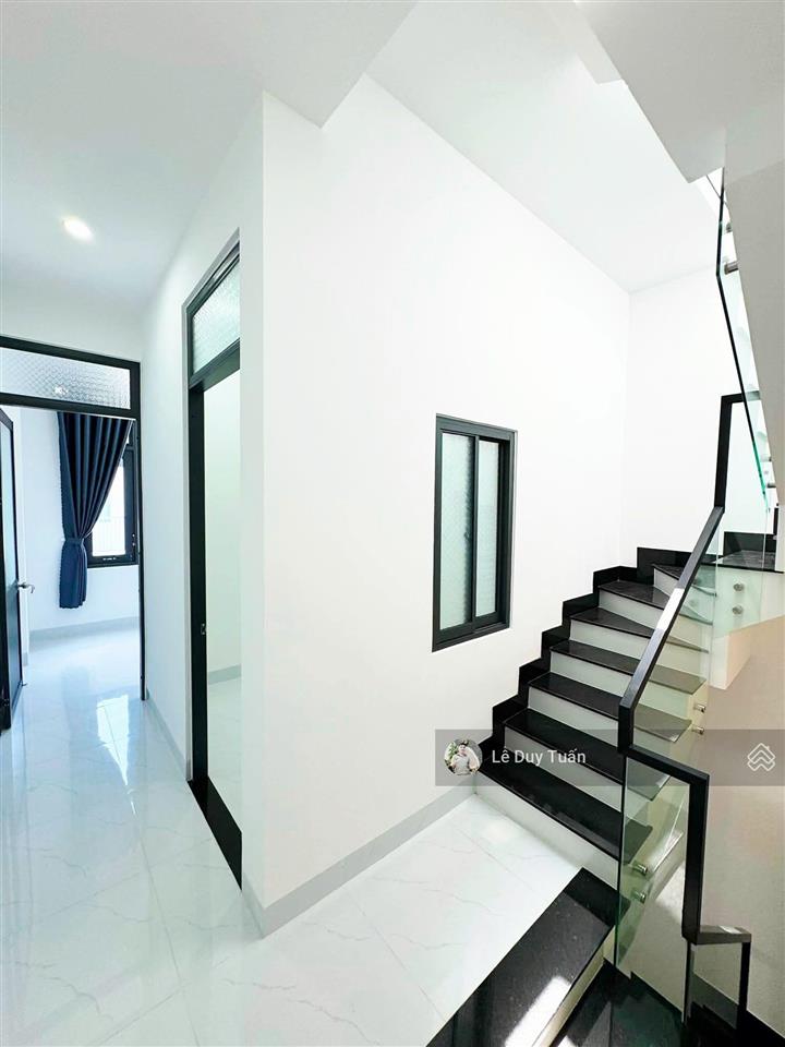 Bán nhà 3 tầng phường trần phú, quy nhơn, giá chỉ 3 tỷ 6x, cách biển 250m, gần quảng trường