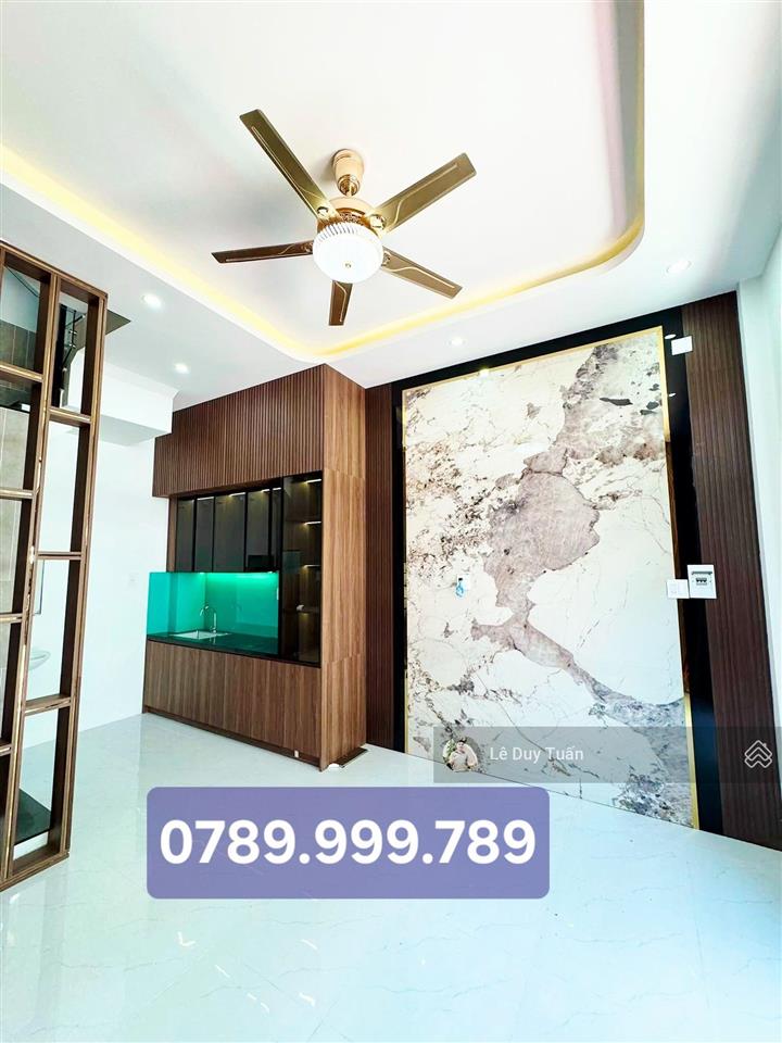 Bán nhà 3 tầng phường trần phú, quy nhơn, giá chỉ 3 tỷ 6x, cách biển 250m, gần quảng trường