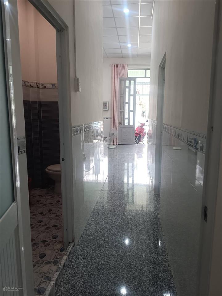 Bán nhà giá rẻ gần chợ tương bình hiệp. tp thủ dầu một cũ. nay là chánh hiệp, tp hcm. 5,2x14m.