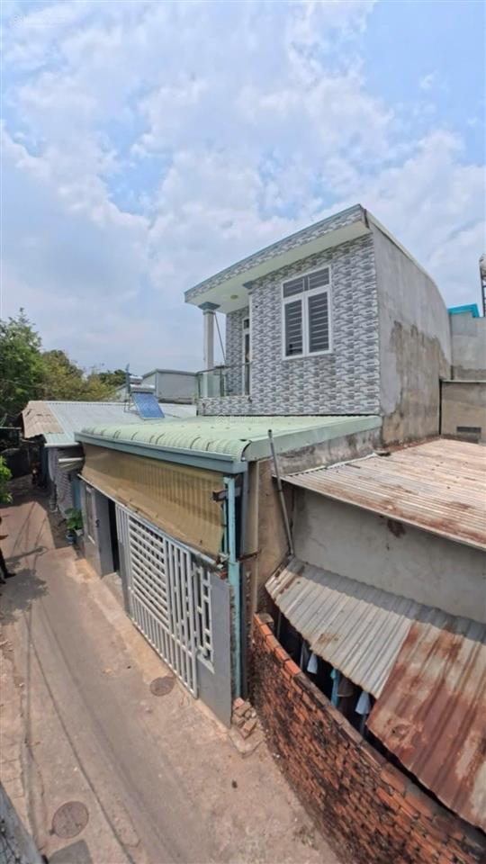 Bán nhà trệt lầu 3p ngủ, xây dựng kiên cố, gần trường võ minh đức. phú thọ, tp thủ dầu một cũ