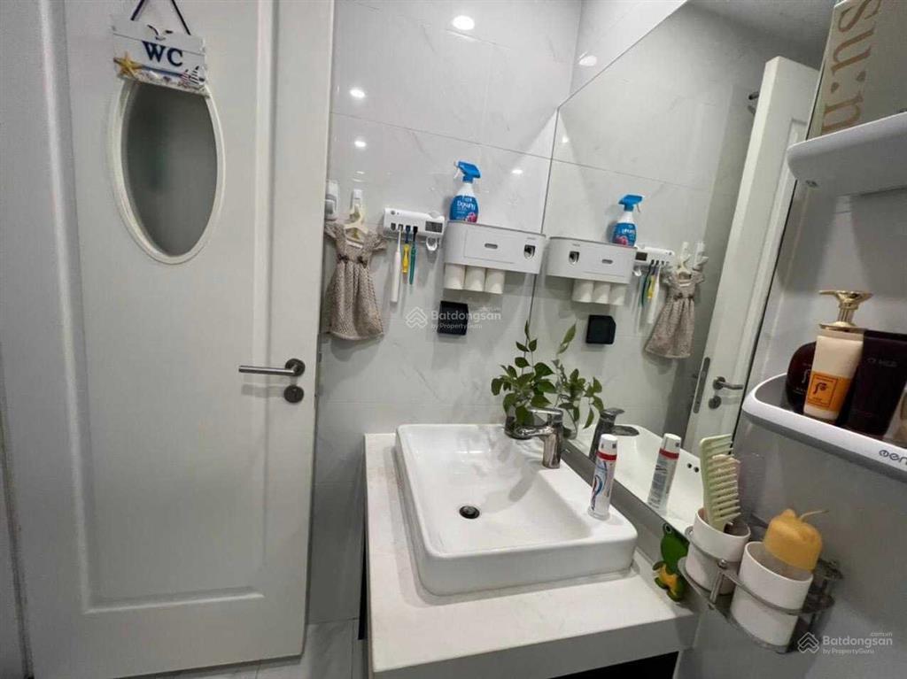 Chính chủ bán gấp căn hộ 3 ngủ 103m2 sẵn sổ tầng 15, giá 10.6 tỷ hướng mát tại imperia sky garden