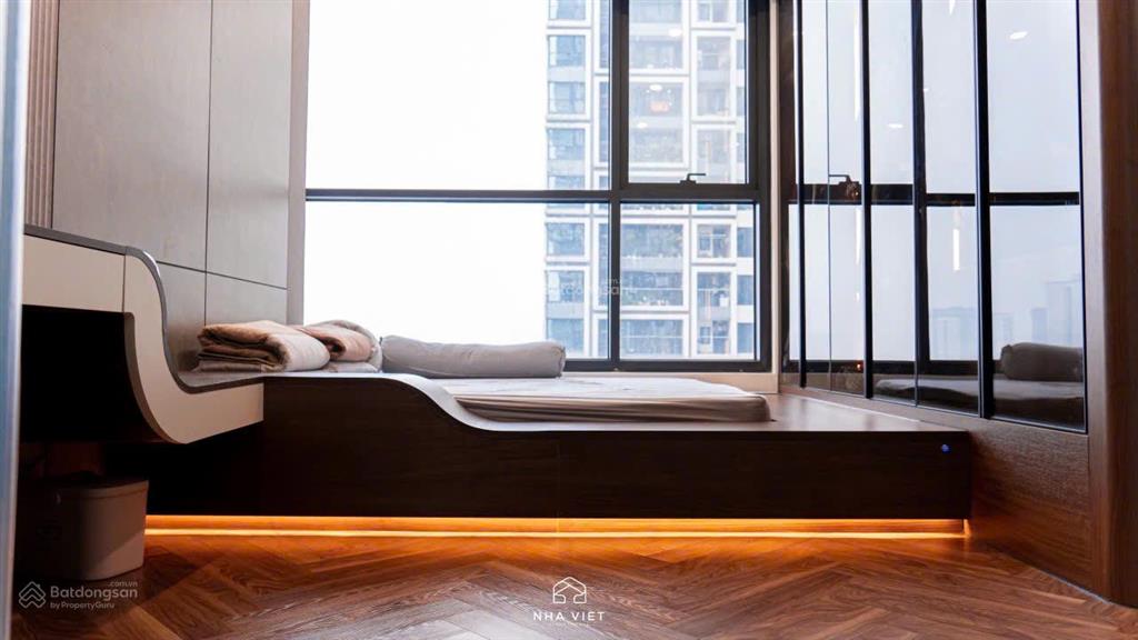 Cần bán nhanh căn hộ 3 ngủ, 98m2, nội thất như hình  có slot ô tô  giá 14.5 tỷ chủ nhà thiện chí