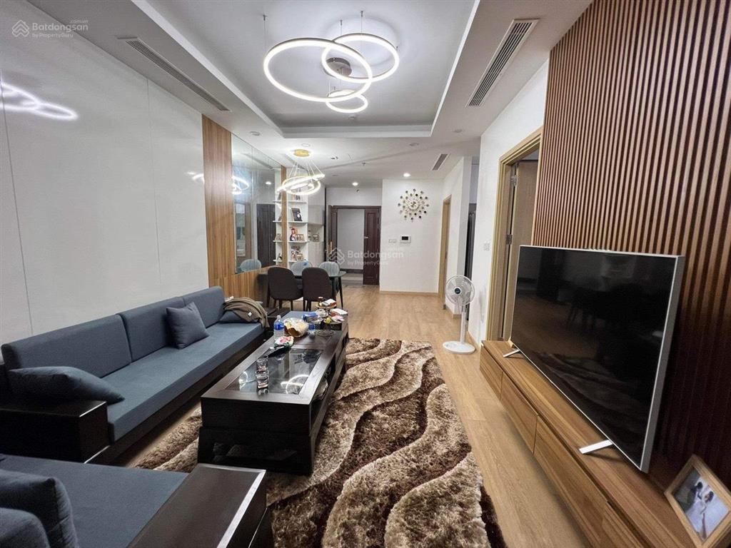 Rẻ nhất thị trường bán căn hộ 2pn, full nội thất, sẵn sổ  giá 9 tỷ  có slot ô tô tại hinode city