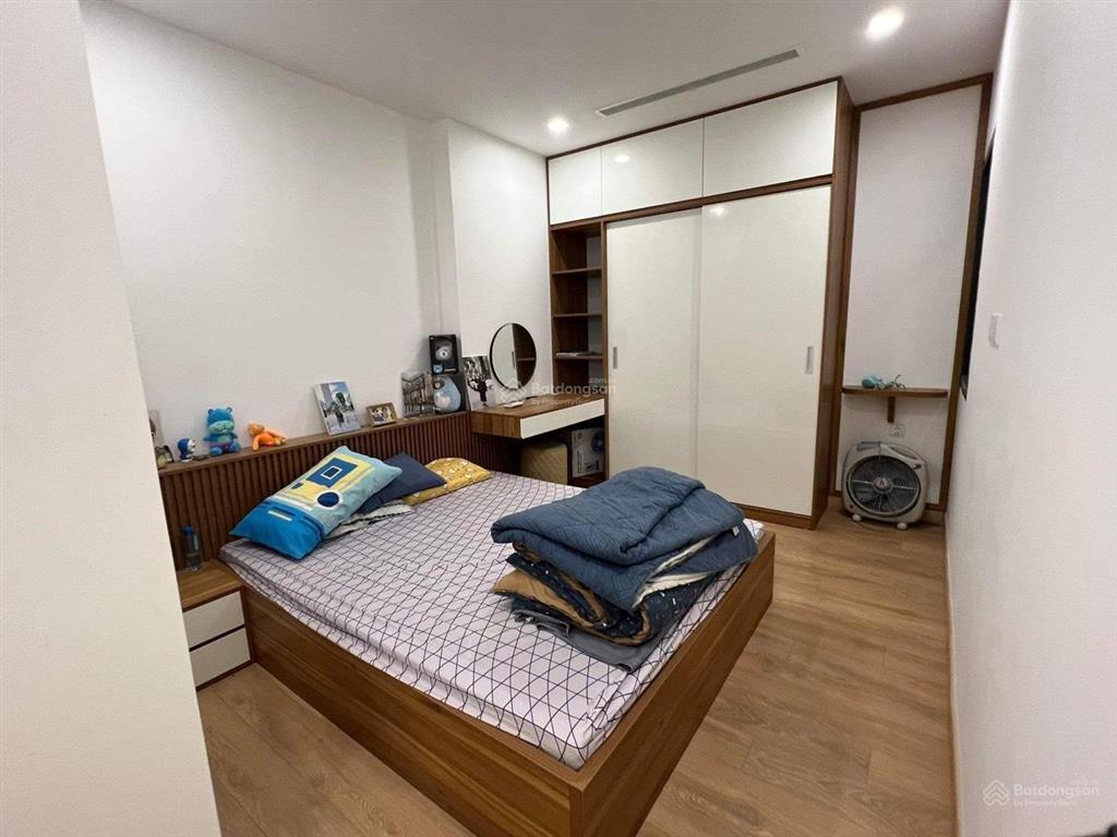Rẻ nhất thị trường bán căn hộ 2pn, full nội thất, sẵn sổ  giá 9 tỷ  có slot ô tô tại hinode city