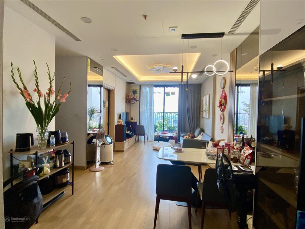 Cho thuê căn hộ 2 phòng ngủ, nội thất đầy đủ có slot ô tô giá 16tr/th vào được ngay tại hinode city