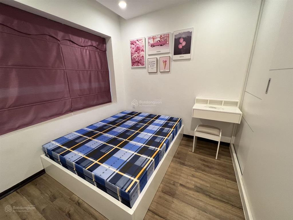 Cho thuê lâu dài căn hộ 2 phòng ngủ, 70m, đầy đủ nội thất, giá 12.5tr/th  vào ở được ngay, tầng 19