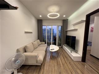 Cho thuê lâu dài căn hộ 2 phòng ngủ, 70m, đầy đủ nội thất, giá 12tr/th  vào ở được ngay, tầng 19