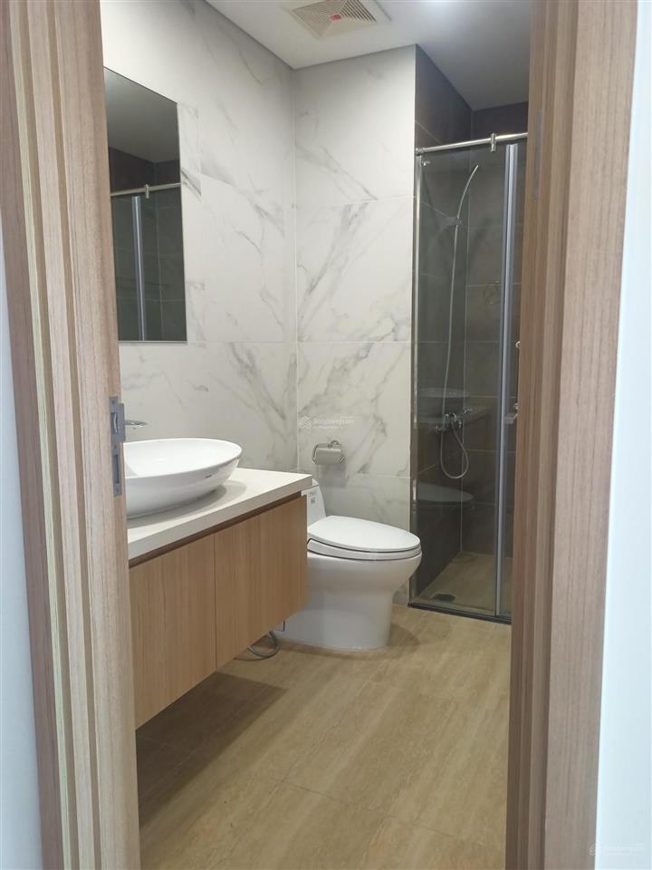 Chủ nhà cần cho thuê gấp căn hộ 2pnnhà mới vào ngay, có slot ô tô, giá 15tr/th tại hinode city