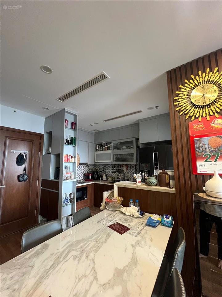 Bán căn hộ 3pn, 105m, tầng 24, sân vườn riêng của tầng, full nội thất, có slot ô tô, giá 13,5 tỷ