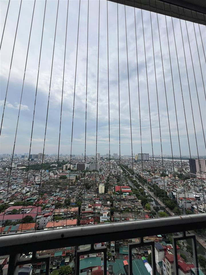 Bán căn hộ 3pn, 105m, tầng 24, sân vườn riêng của tầng, full nội thất, có slot ô tô, giá 13,5 tỷ