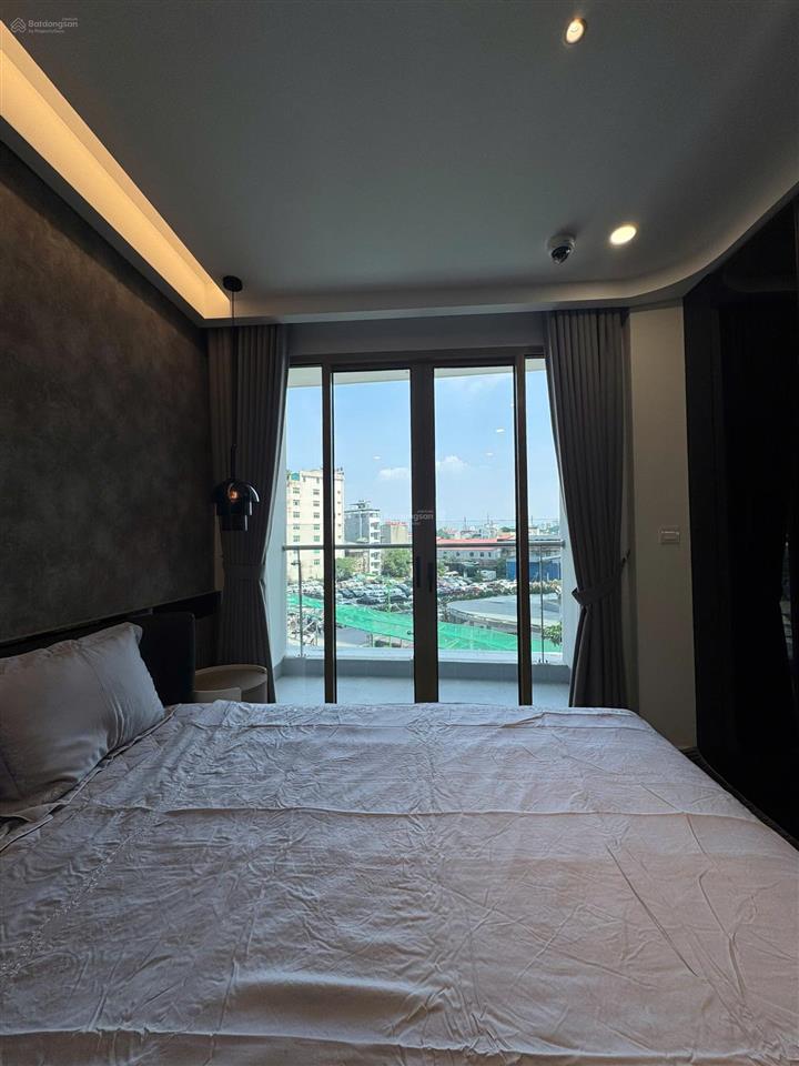 Bán căn 3pn  tòa a  đầy đủ nội thất  rẻ giật mình 9.3 tỷ  hướng mát  có slot ô tô định danh