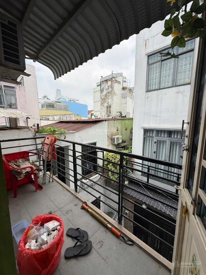 Tôi bán nhà tân bình 3 tầng chỉ 3.15 tỷ hẻm thông gần mt hồng lạc,  0907 082 ***