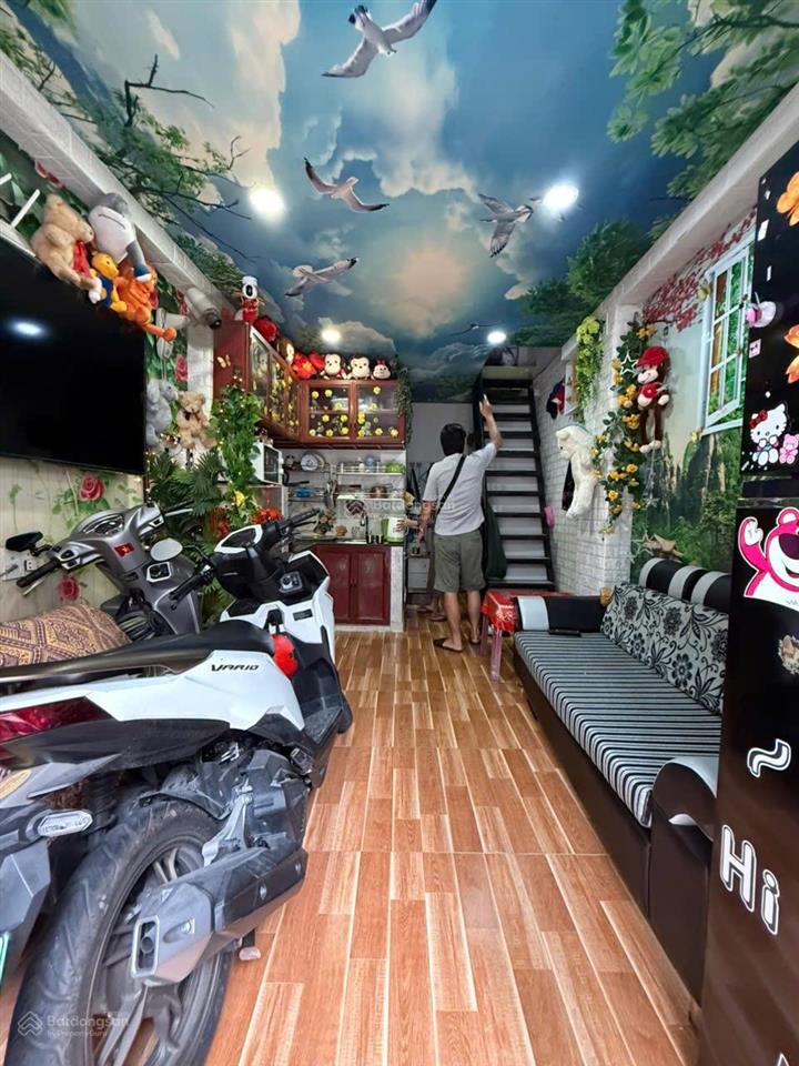 Tôi bán nhà tân bình 3 tầng chỉ 3.15 tỷ hẻm thông gần mt hồng lạc,  0907 082 ***