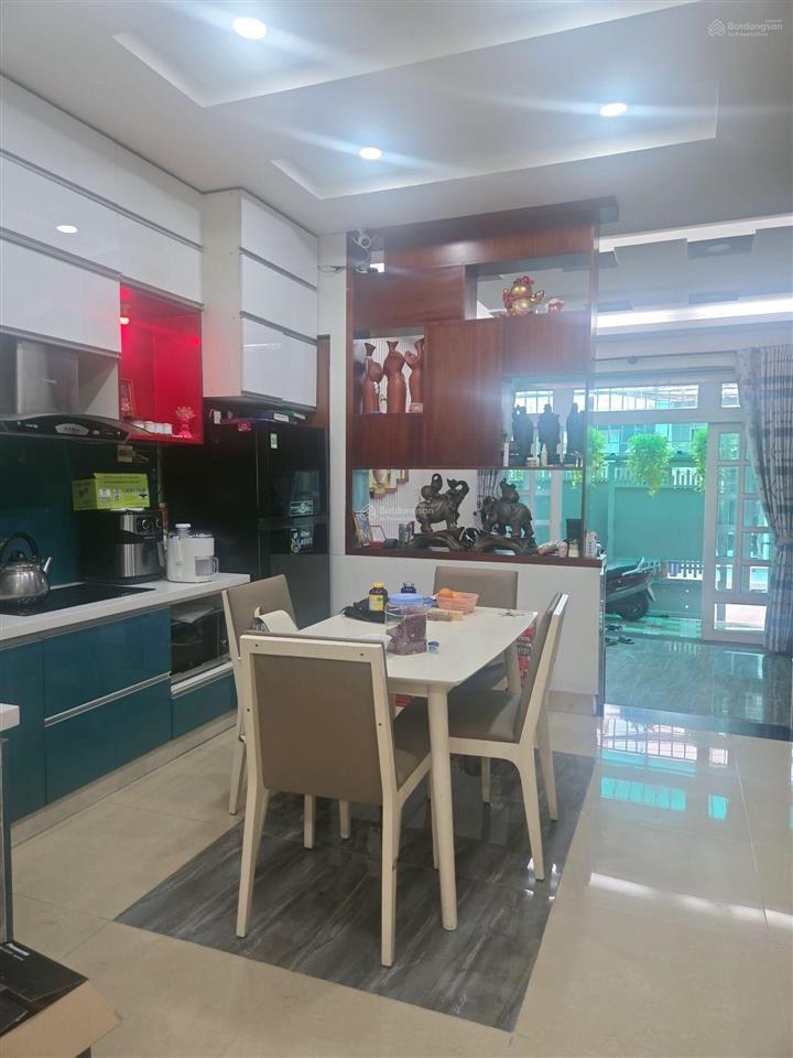 Bán nhà tân bình hxh 70m2 chỉ 8.8 tỷ đường lạc long quân 3 tầng,  0907 082 ***