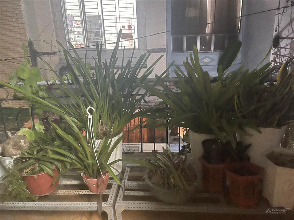 Bán nhà tân bình 60m2 chỉ 6.9 tỷ hẻm lạc long quân gần bảy hiền,  0907 082 ***