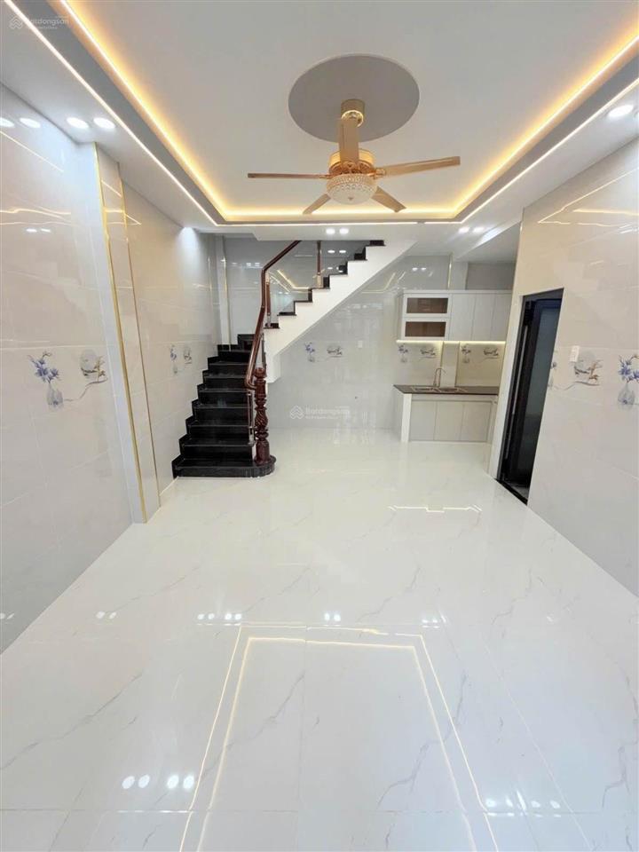 Bán nhà đường trần văn quang tân bình 35m2 chỉ 4.99 tỷ