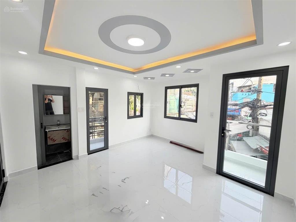 Bán nhà đường trần văn quang tân bình 35m2 chỉ 4.99 tỷ