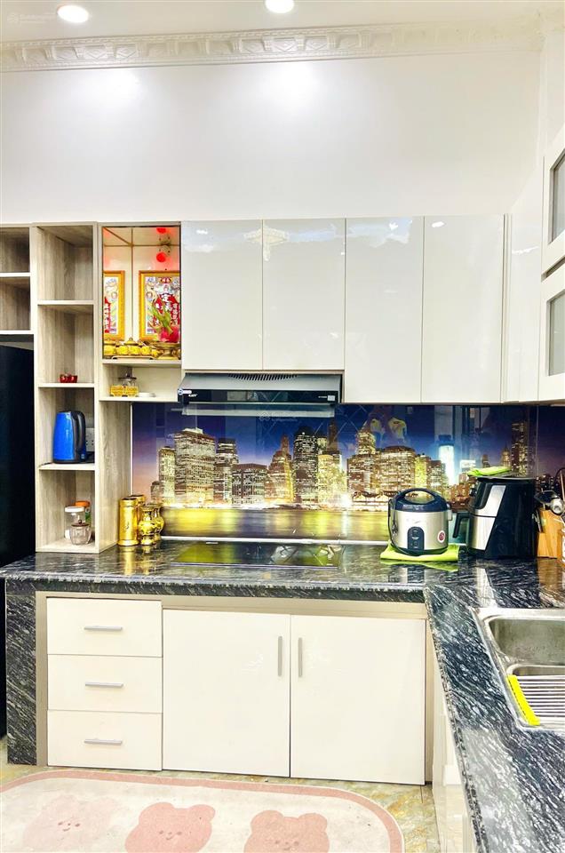 Bán nhà thiết kế tân cổ điển. đã hoàn công. sang tên nhanh. khu đô thị five star eco city 1