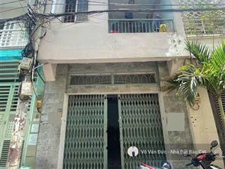 Bán nhà hxh5m đường cộng hòa, tân bình. dt 4.2x18 nở hậu tài lộc. dtcn 75m2 nhà 1 lầu. giá cực tốt