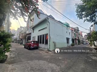 Siêu phẩm góc 2 mặt hẻm nội bộ 8m lũy bán bích  khu adc  tân phú. dt 8x15  1 lầu.