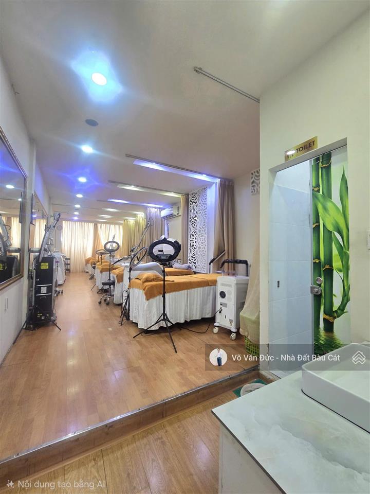 Cho thuê nhà mặt tiền số 143 đường 3 tháng 2, p11, quận 10. dt 4x28, đúc 3 lầu