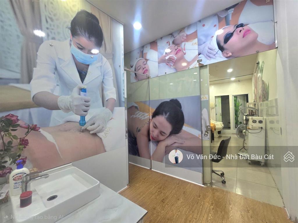 Cho thuê nhà mặt tiền số 143 đường 3 tháng 2, p11, quận 10. dt 4x28, đúc 3 lầu