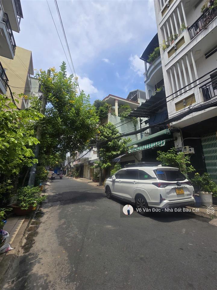 Bán toà nhà chdv tân sơn nhì tân phú. dt 8x16 đúc 5 lầu 29 phòng thu nhập 120tr/th
