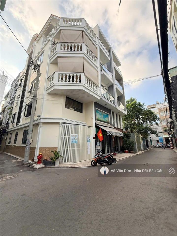 Chỉ nhỉnh 12 tỷ bán gấp nhà mt nguyễn thanh tuyền,p2,tân bình.dt 4x13.5m đúc 5 tầng.