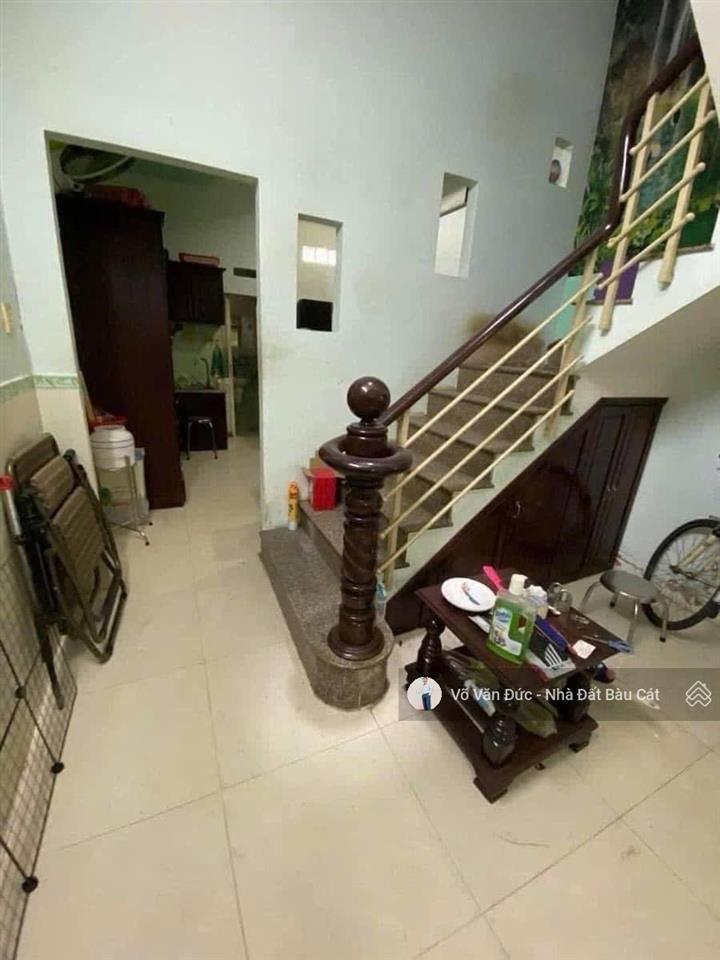 Bán nhà đường 3 tháng 2, quận 11. dt 3.5x14. trệt, lửng, 2 lầu, st. gồm 4pn, 4wc giá rẻ nhỉnh 5 tỷ