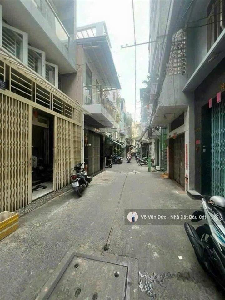 Bán nhà đường 3 tháng 2, quận 11. dt 3.5x14. trệt, lửng, 2 lầu, st. gồm 4pn, 4wc giá rẻ nhỉnh 5 tỷ