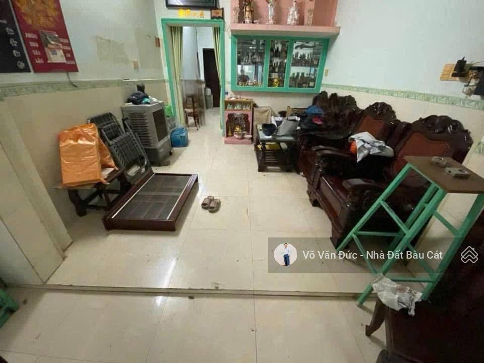 Bán nhà đường 3 tháng 2, quận 11. dt 3.5x14. trệt, lửng, 2 lầu, st. gồm 4pn, 4wc giá rẻ nhỉnh 5 tỷ