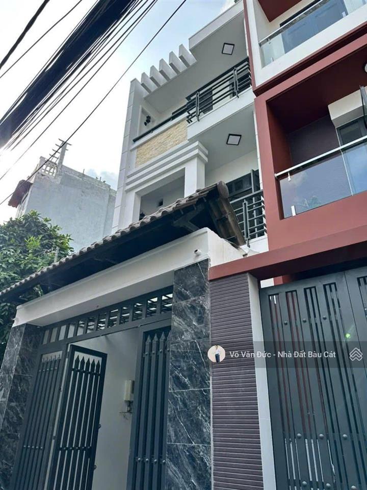 Bán nhà đường bình long, tân phú. dt 4.2x18. đúc 2 lầu nhà mới ở ngay. giá rẻ nhỉnh 6 tỷ