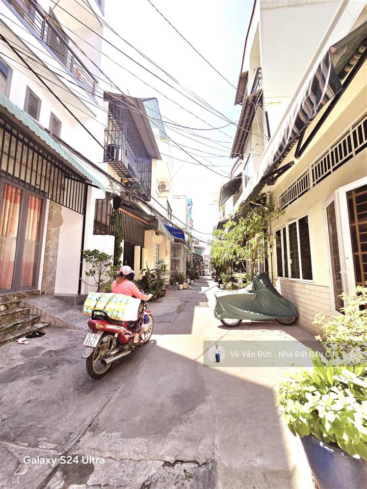 Bán nhà hẻm xe hơi đường nguyễn suý, tân phú.dt 3.9x10, nhà 1 lầu giá rẻ chỉ 4.1 tỷ