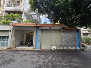 Khuôn đất hiếm 10.5x27 dtcn 245m2 ngay nhà ga t3bình giã tân bình. hẻm 8 xe hơi tới nhà