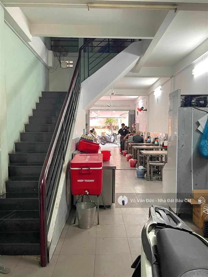 Bán nhà mtkd phạm văn hai, tân bình. dt 4.1x28 dtcn 112.59m² đúc 2 lầu hđ thuê 50tr/th. vị trí đẹp