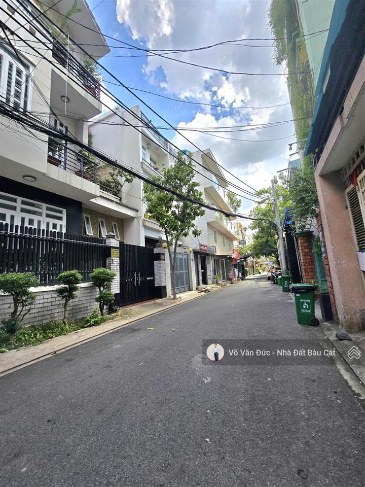 Bán nhà hxh 10m trường chinh, p14, tân bình. dt 3.6x16m  đúc 2 lầu  giá tốt 8.68 tỷ