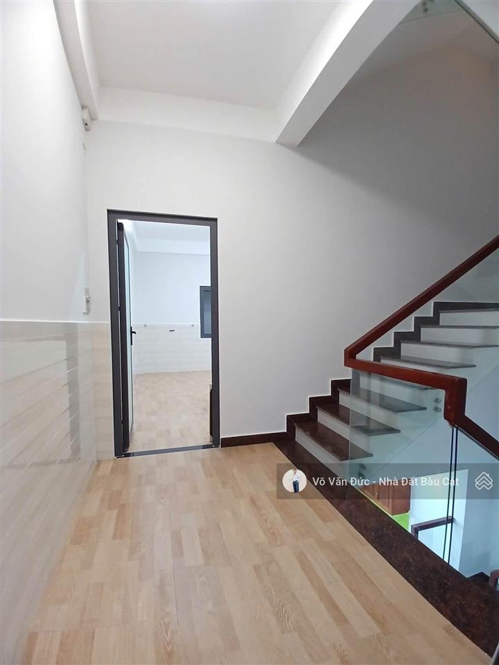 Chỉ nhỉnh 7 tỷ bán nhà gò dầu, tân phú. dt 5x17  đúc 3 lầu, 4pn, 6wc. nhà mới ở ngay