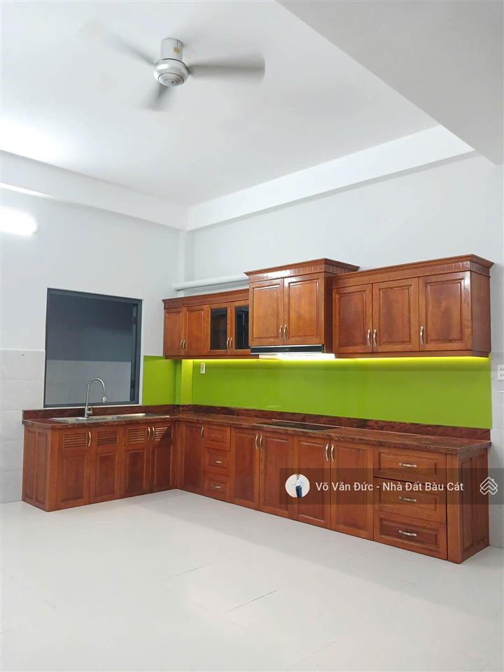 Chỉ nhỉnh 7 tỷ bán nhà gò dầu, tân phú. dt 5x17  đúc 3 lầu, 4pn, 6wc. nhà mới ở ngay
