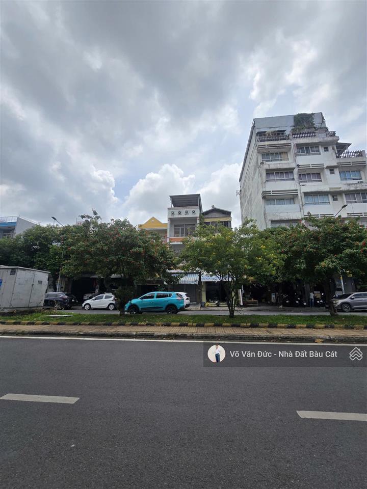 Cho thuê nhà nguyên căn mt lê thúc hoạch, dt 4x20, đúc 2 lầu, st, 4pn