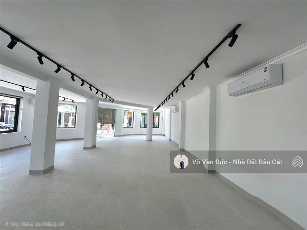 Cho thuê căn góc 2mt kdc vĩnh lộc, bình tân, dt 15x8m, 1 lầu, sàn suốt  6 máy lạnh  chỉ 24tr