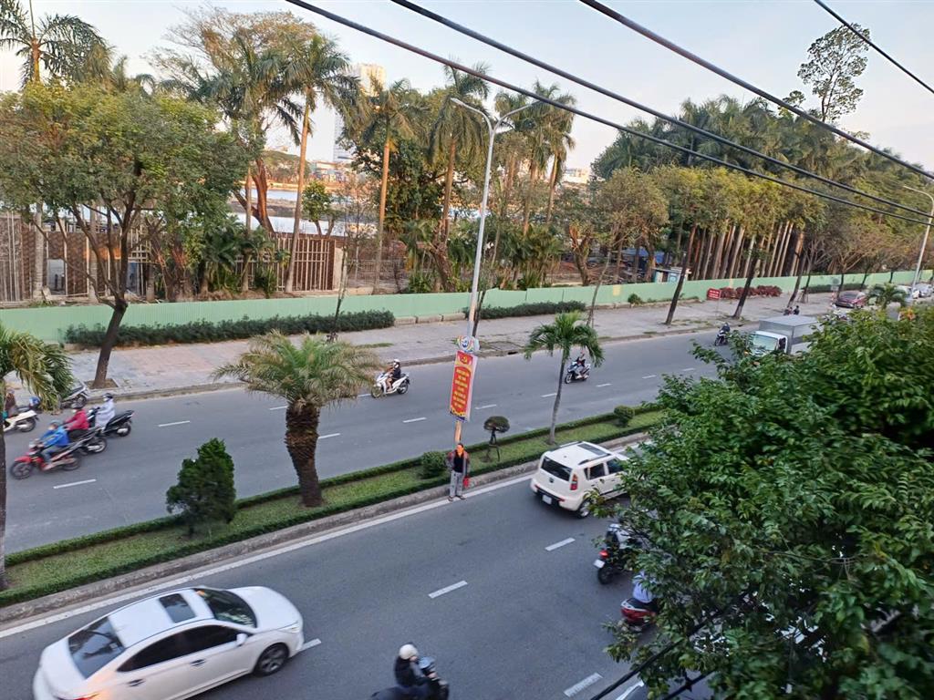 ♥ MT Nguyễn Tri Phương, 116m2, 3.5 tầng, 10 phòng kinh doanh, Thu 100tr/th