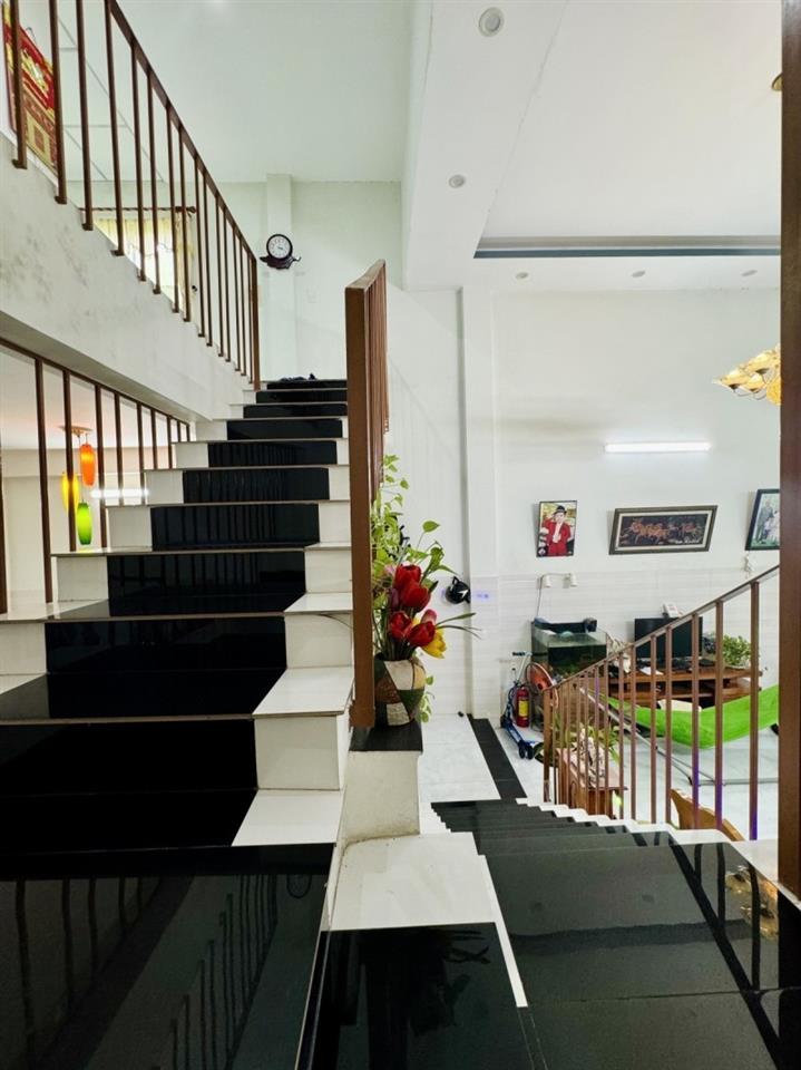 ♥ Kiệt Ô tô tránh, sát MT Ông Ích Đường, 95m2, 2 tầng 3PN, 5.x tỷ