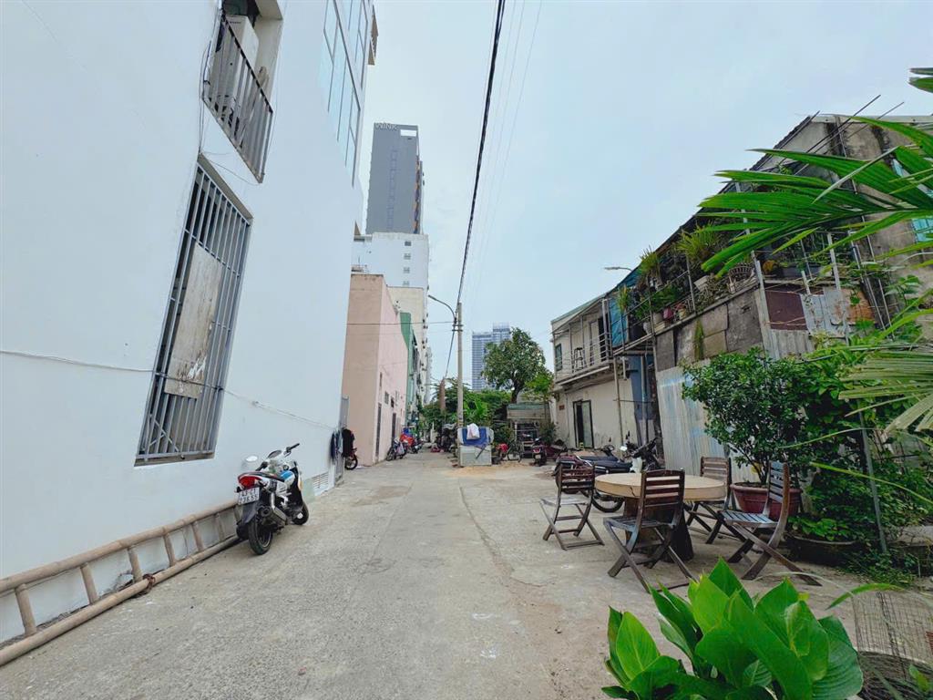 ♥ Đất đường 6m sát Trần Hưng Đạo, Cầu Tình Yêu, 65m2, 2 mặt tiền, 6.x tỷ