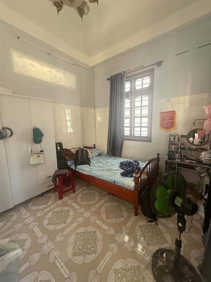 ♥ Thẳng 5m ra MT Hải Phòng ngay Bãi Đậu Ô tô miễn phí, 38m2, 3 tầng 3PN, 3.x tỷ