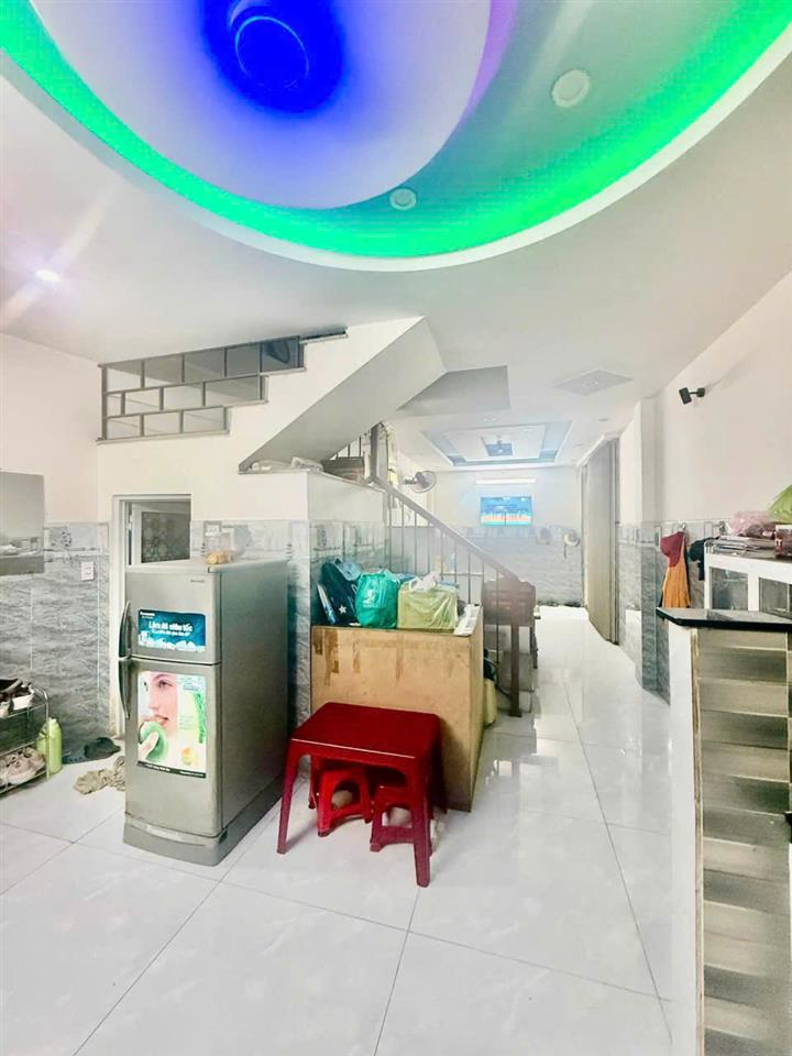 ♥ Gần Nguyễn Hoàng 1 nhà ra Ô tô, 41m2, 4 tầng đúc, 4PN khép kín, sân thượng, 3.x tỷ